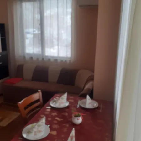 Ceco Apartman *